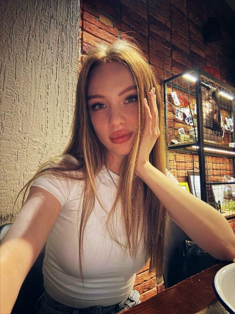 Прохорова Николь Романовна